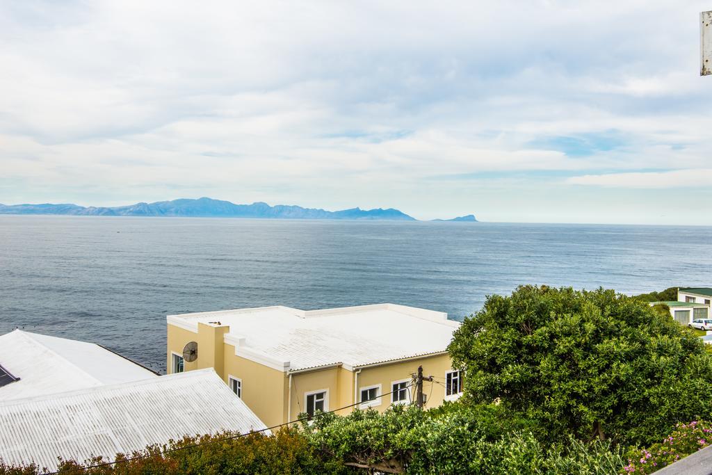 Quarterdeck Holiday Apartment Cape Town Exterior foto